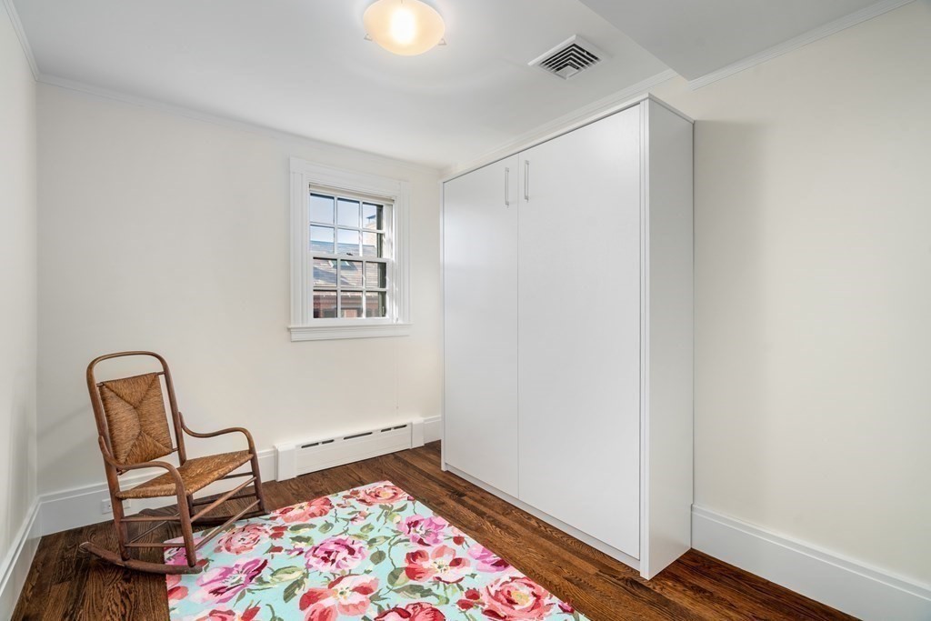 17 W Cedar St