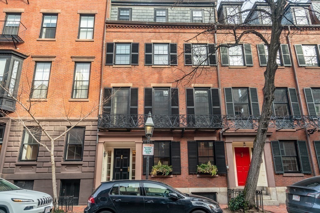 17 W Cedar St