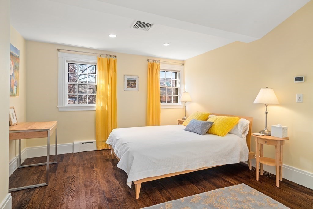 17 W Cedar St