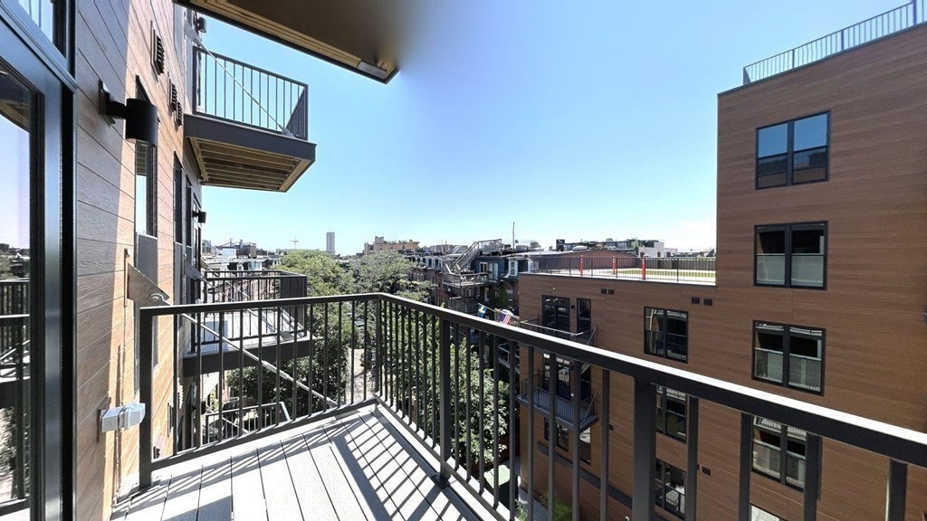 566 Columbus Ave # 212