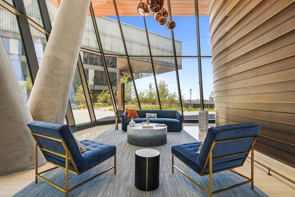 300 Pier 4 Blvd # 4N