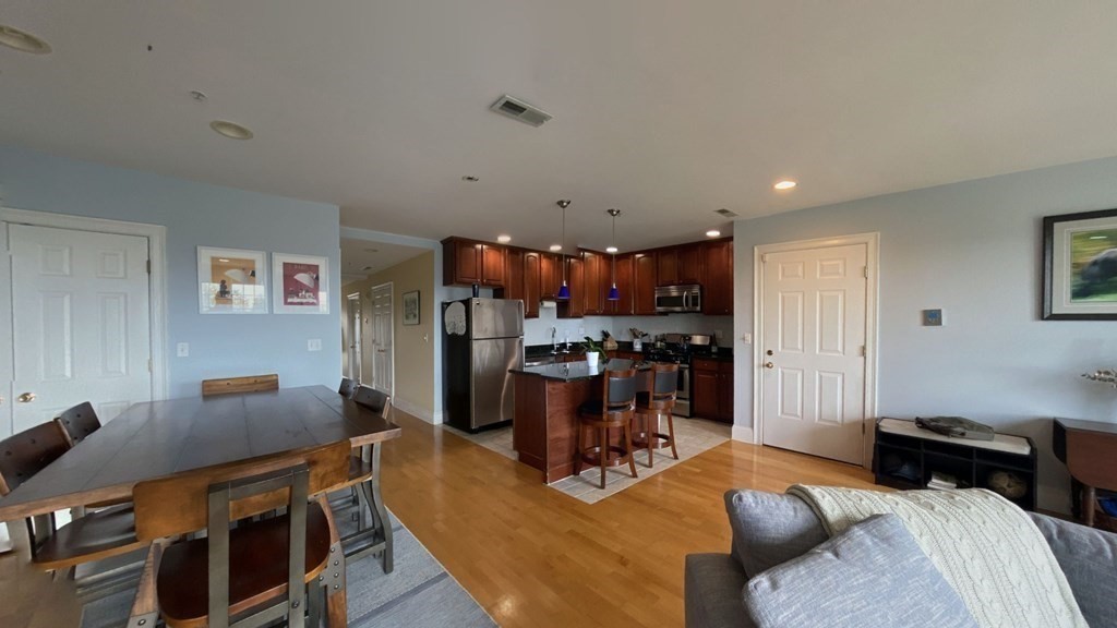 1306 Columbia Rd # 5C