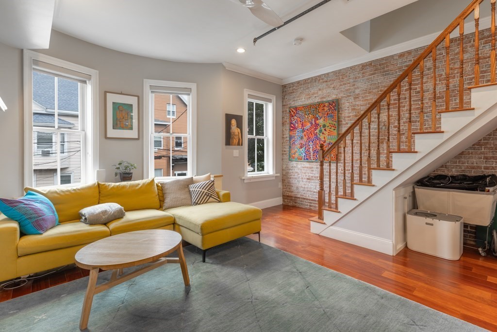 123 Saratoga Street # 2
