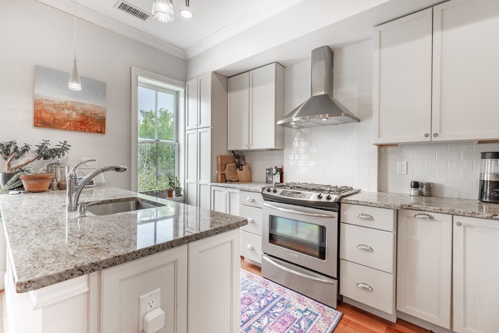 123 Saratoga Street # 2