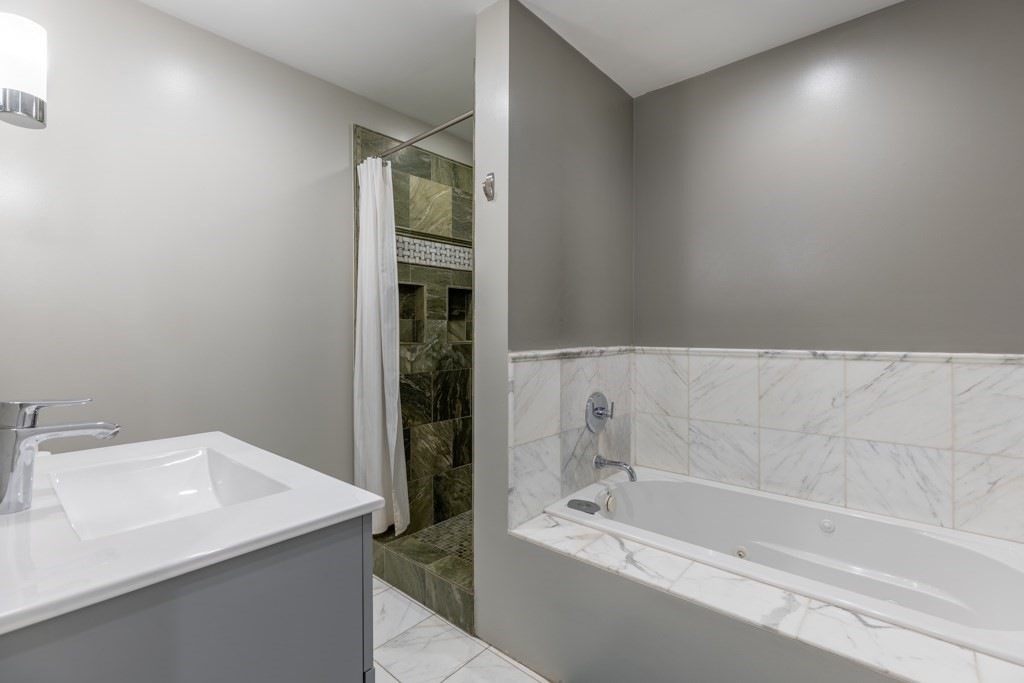 123 Saratoga Street # 2