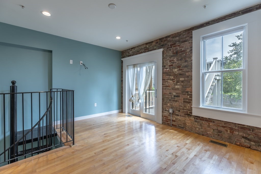 123 Saratoga Street # 1