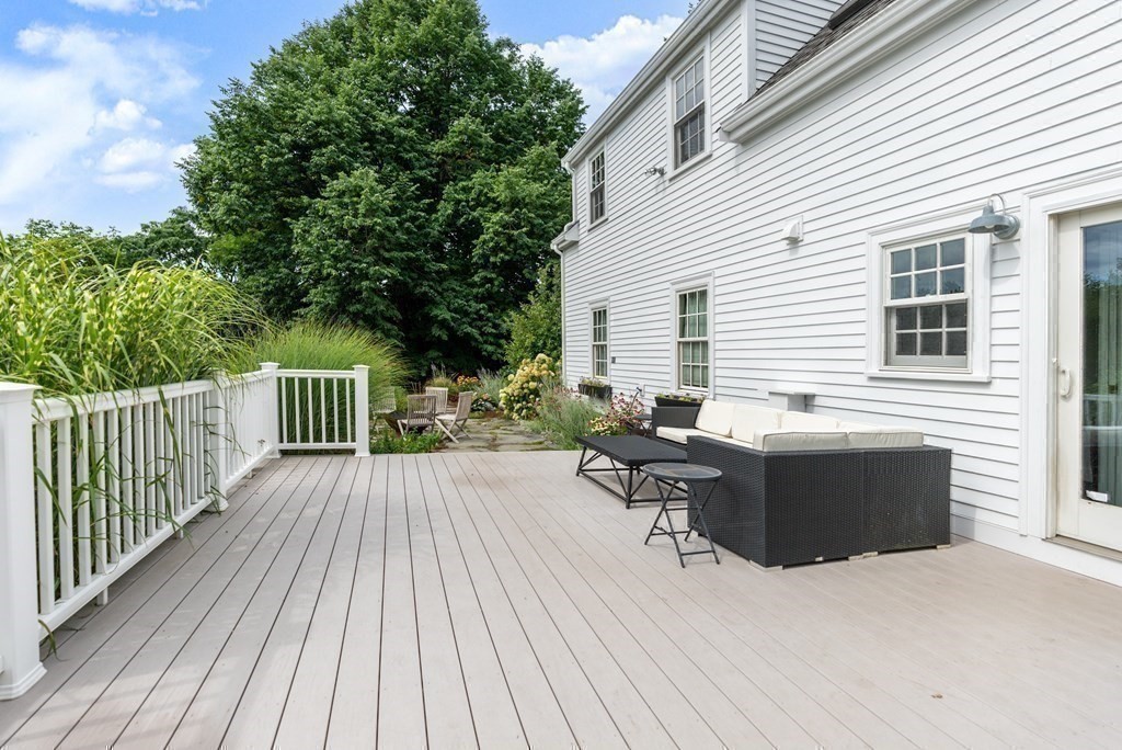 208 Dover Rd