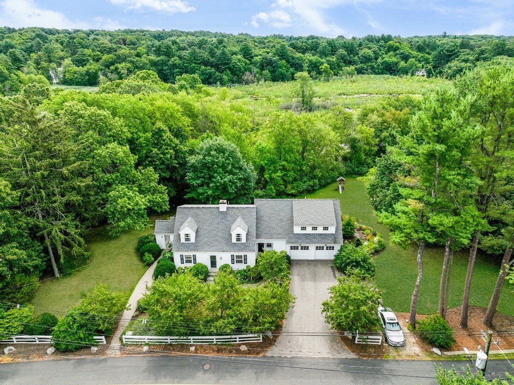 208 Dover Rd
