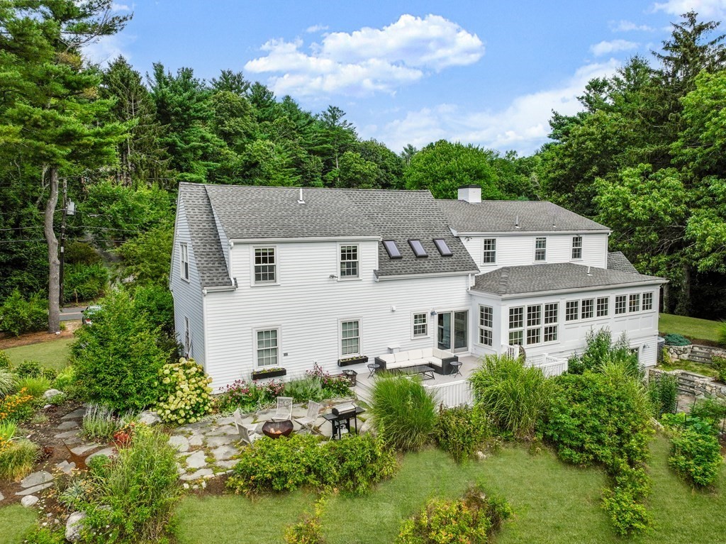 208 Dover Rd