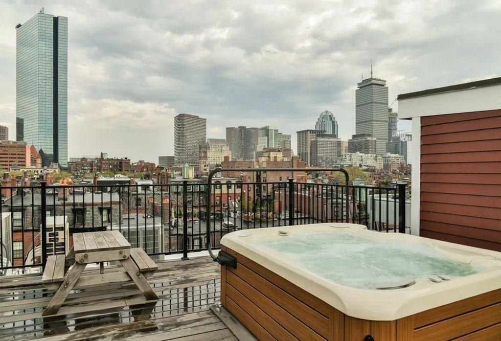 214 Beacon PH