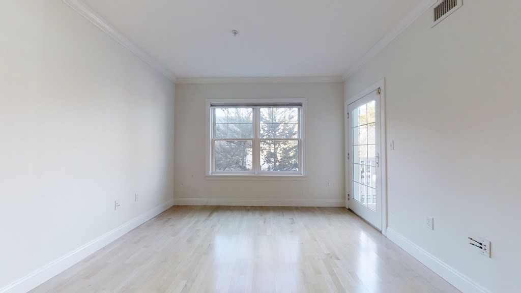 121 Centre St # 203