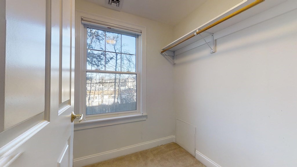 121 Centre St # 203
