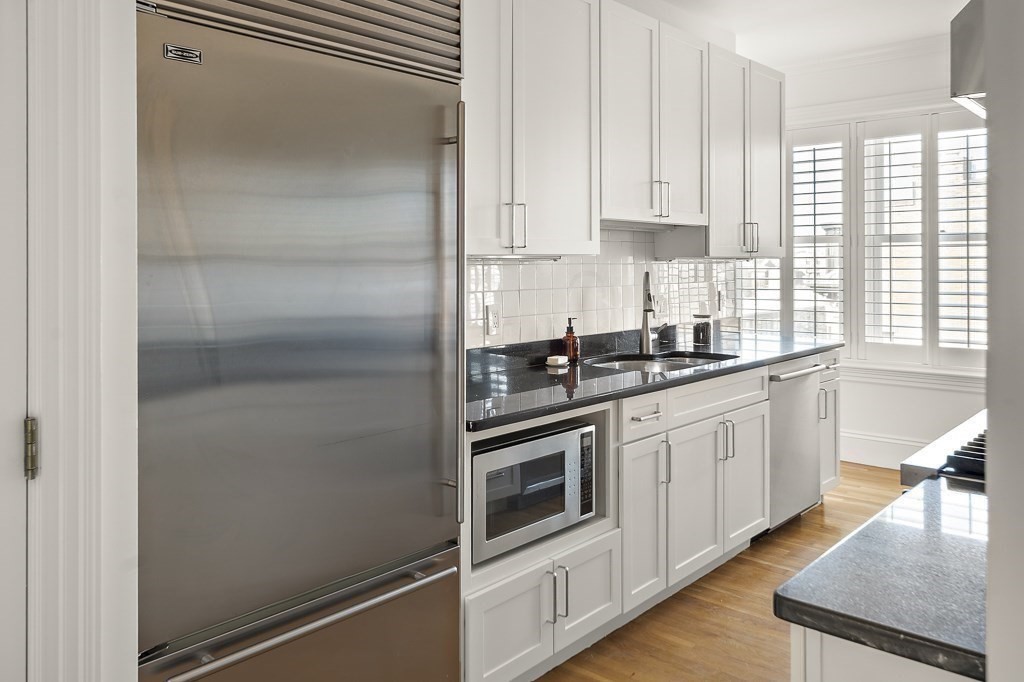 486 Shawmut Ave # 9