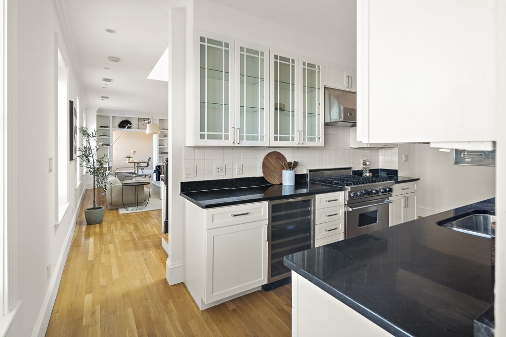 486 Shawmut Ave # 9