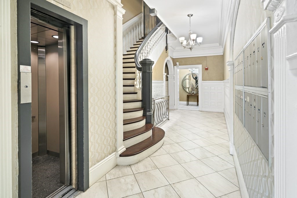 373 Commonwealth Ave # 601