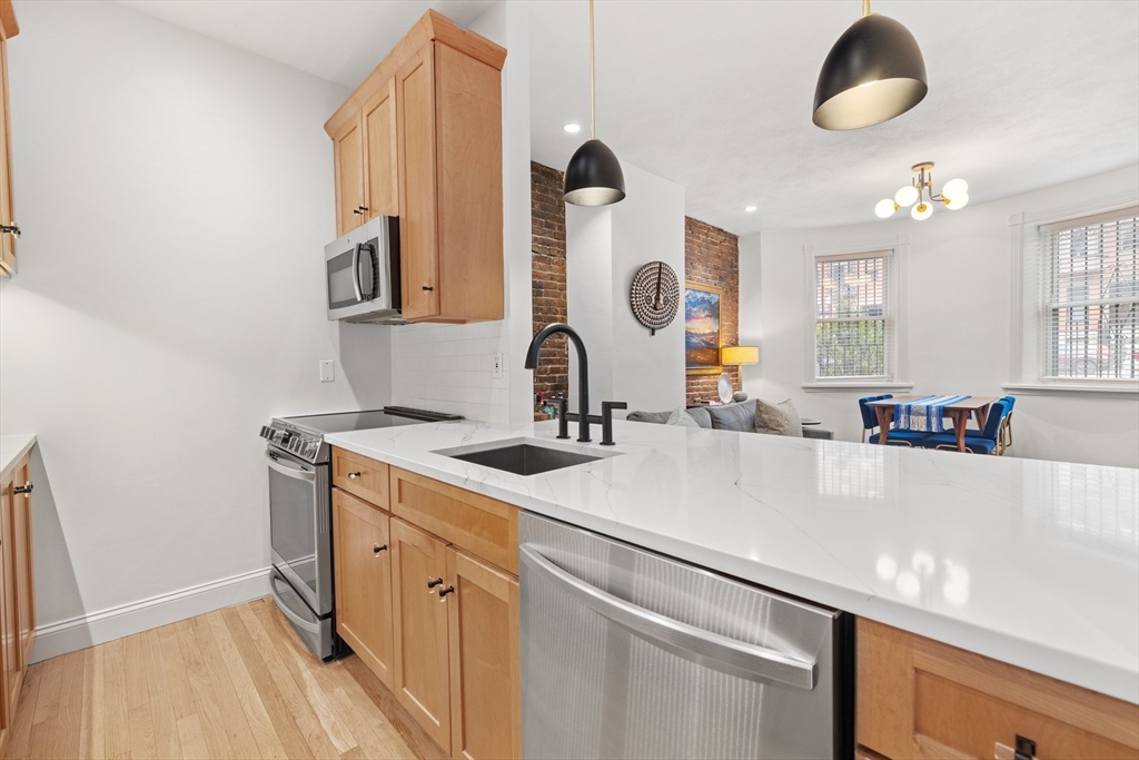 474 Massachusetts Ave # 2