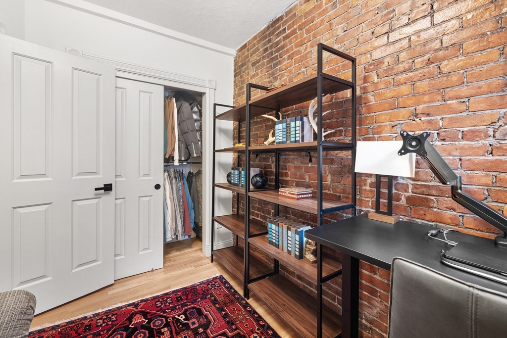474 Massachusetts Ave # 2