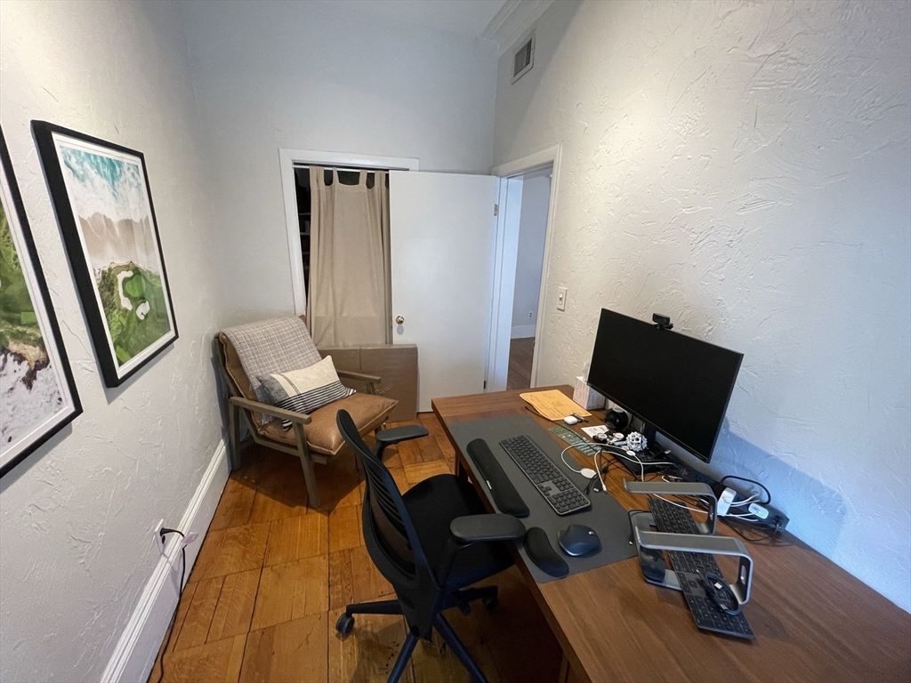 507 Shawmut Ave # 2