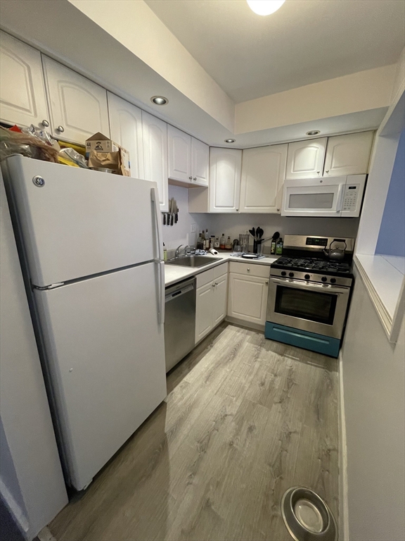 507 Shawmut Ave # 2