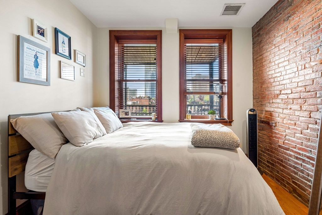 661 Tremont