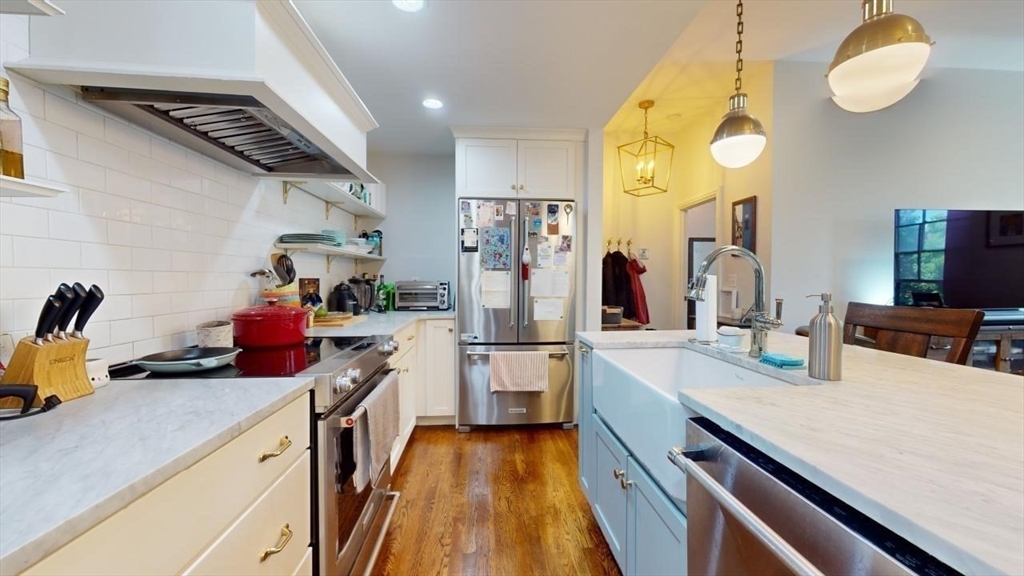 43 W Newton St # 16 Unit: 2-16