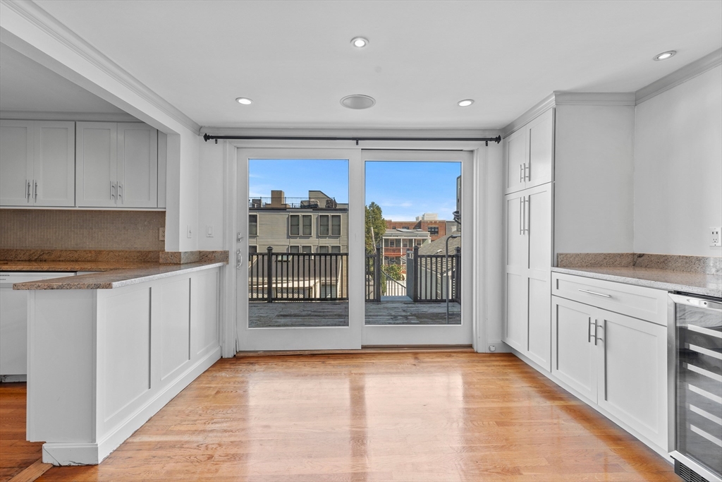 256 W. 3rd St # 2