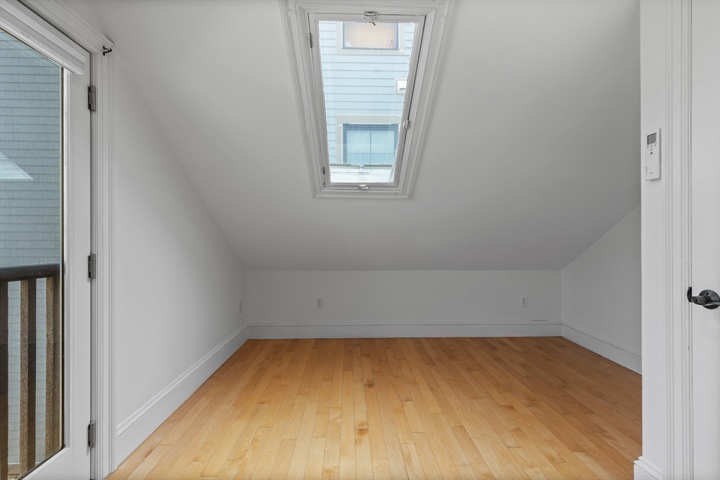 256 W. 3rd St # 2