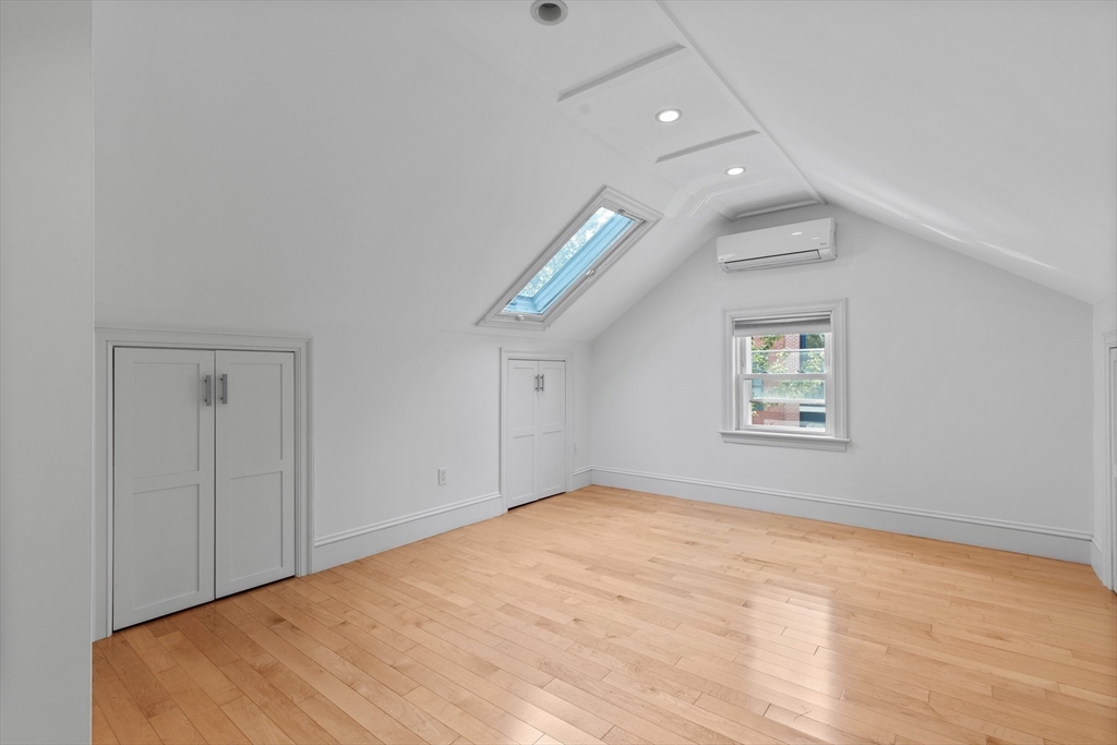 256 W. 3rd St # 2