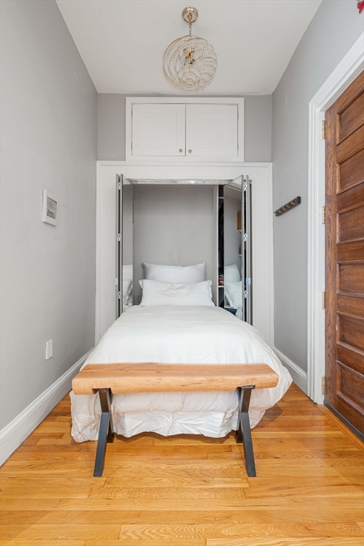 132 Commonwealth Ave # 8