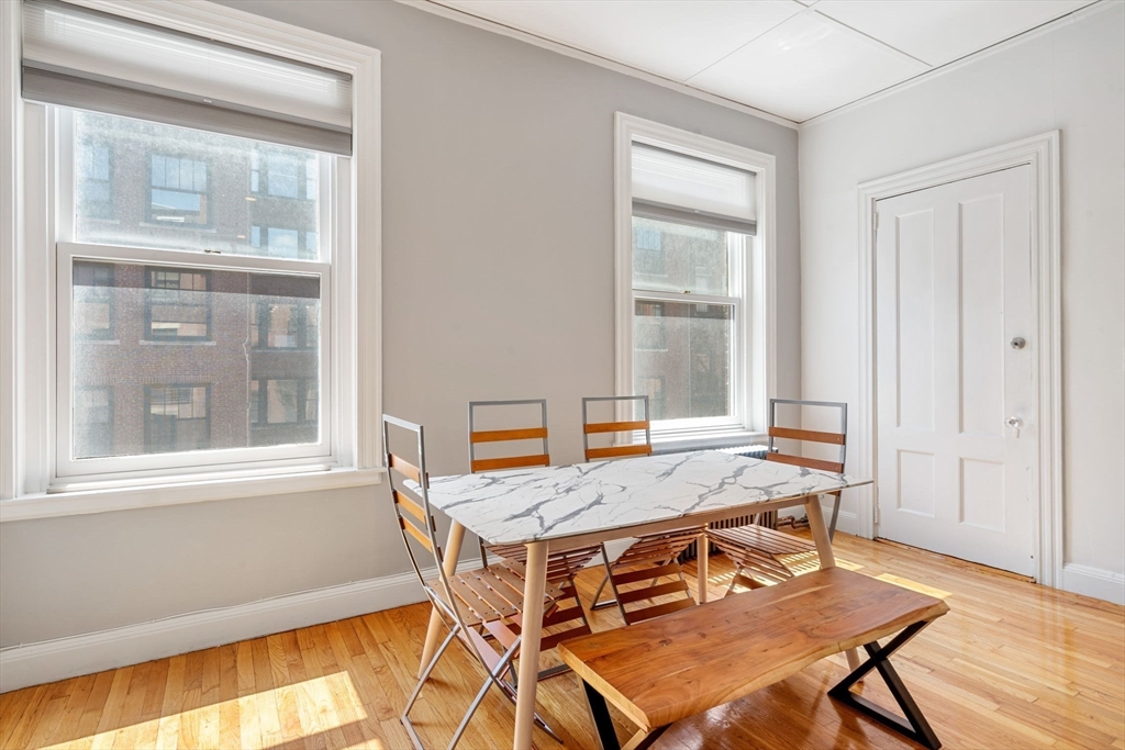 132 Commonwealth Ave # 8