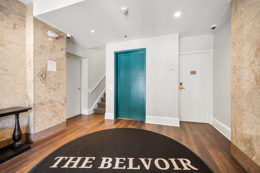 636 Beacon St # 205