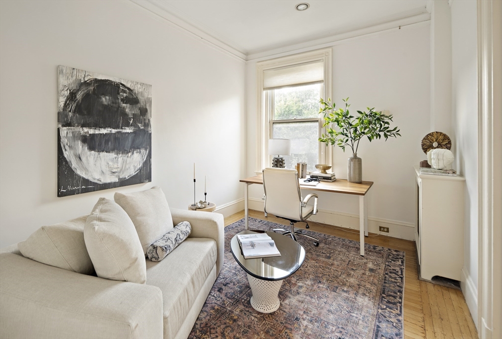 308 Commonwealth Ave Unit: Unit E