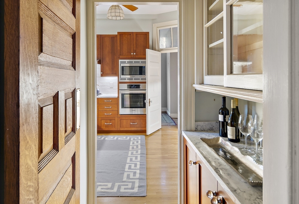 308 Commonwealth Ave Unit: Unit E