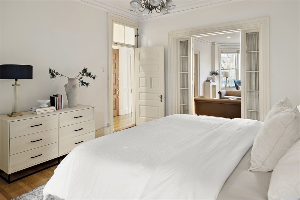 308 Commonwealth Ave Unit: Unit E