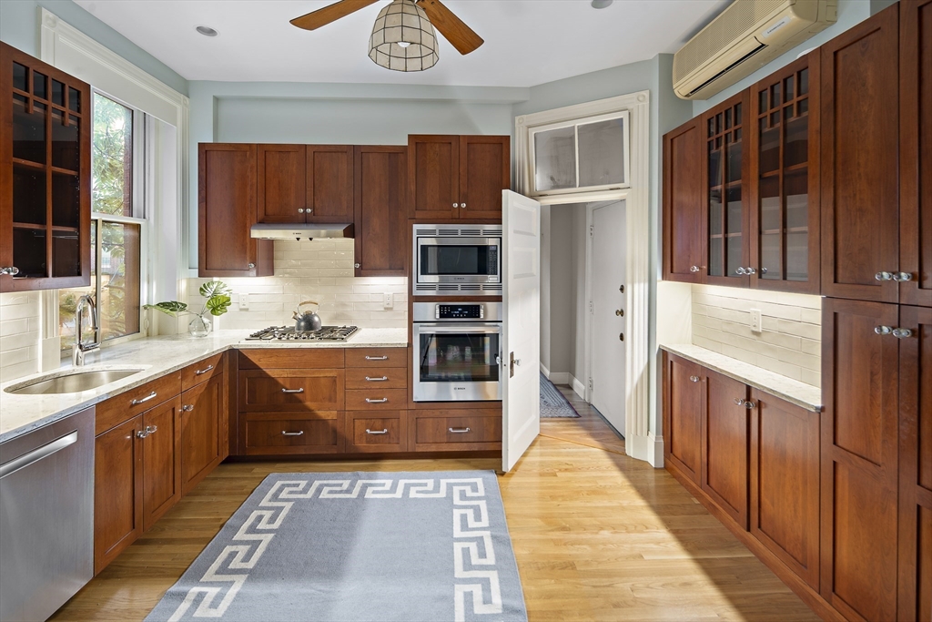 308 Commonwealth Ave Unit: Unit E