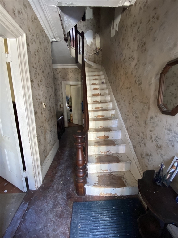 2 Pacific St