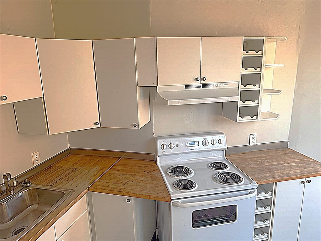 537 Columbus Avenue # 2F