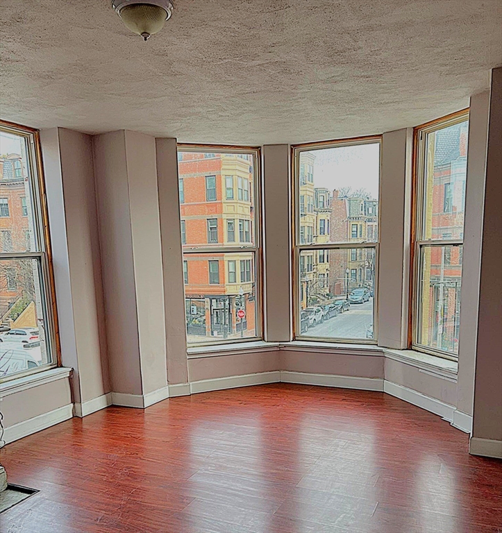 537 Columbus Avenue # 2F