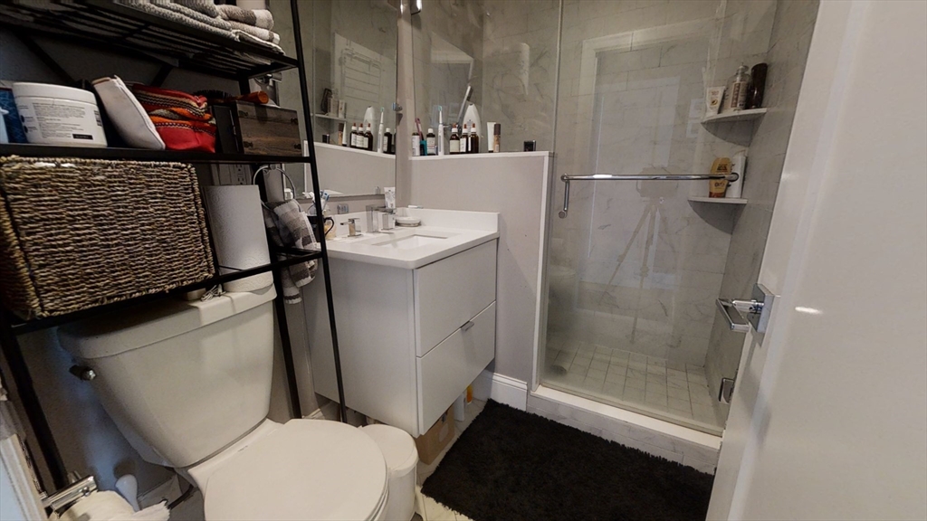 275 Old Colony Ave # 3