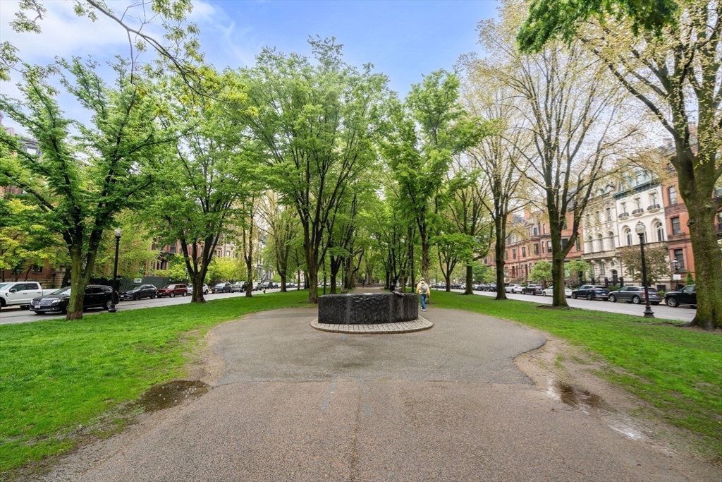 148 Commonwealth Ave # 301