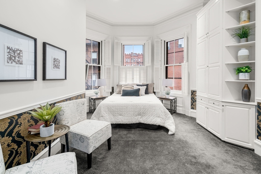 148 Commonwealth Ave # 301