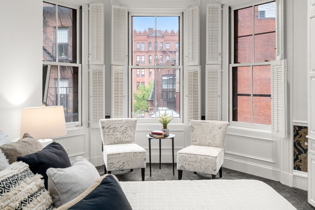 148 Commonwealth Ave # 301