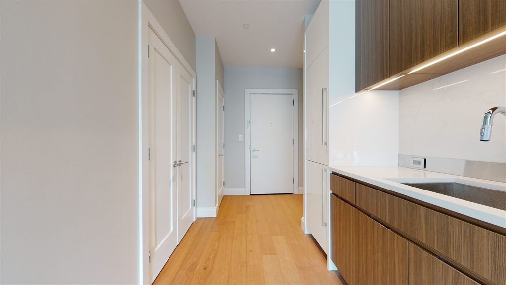 100 Shawmut # 413