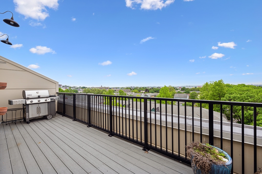 170 West Broadway # 403