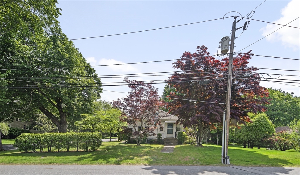 104 Reed St