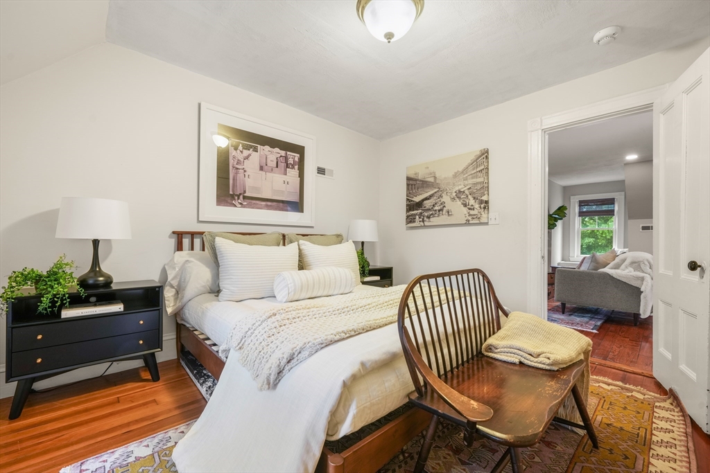 97 Manet Rd