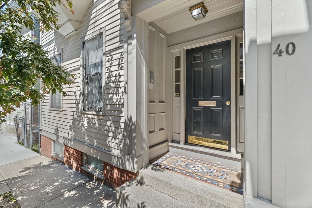 40 Pearl St # 2