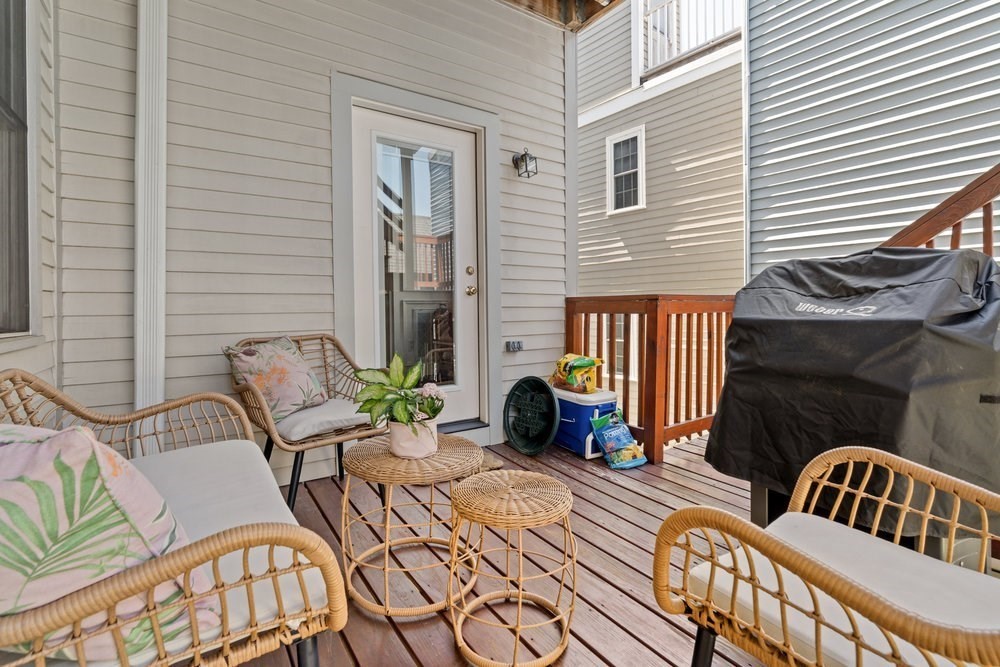 40 Pearl St # 2