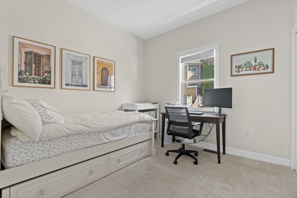 40 Pearl St # 2