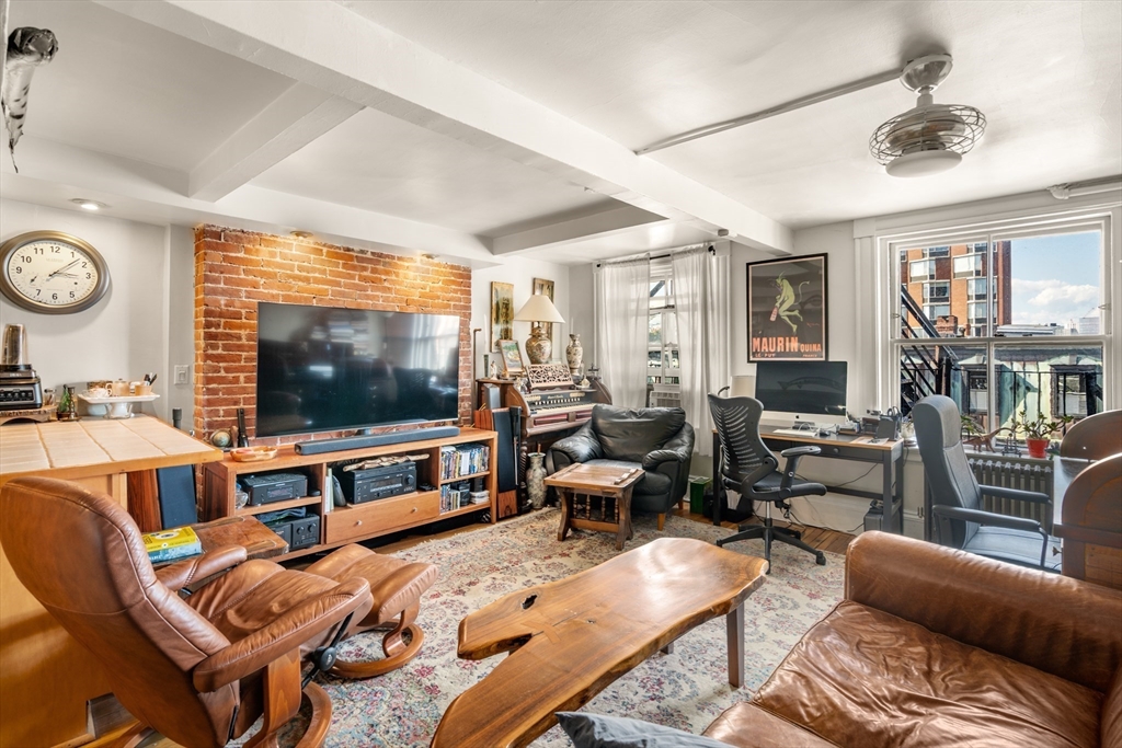261 Marlborough St # 12